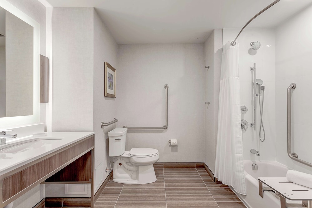 Hilton Garden Inn Toronto Brampton West 14/70