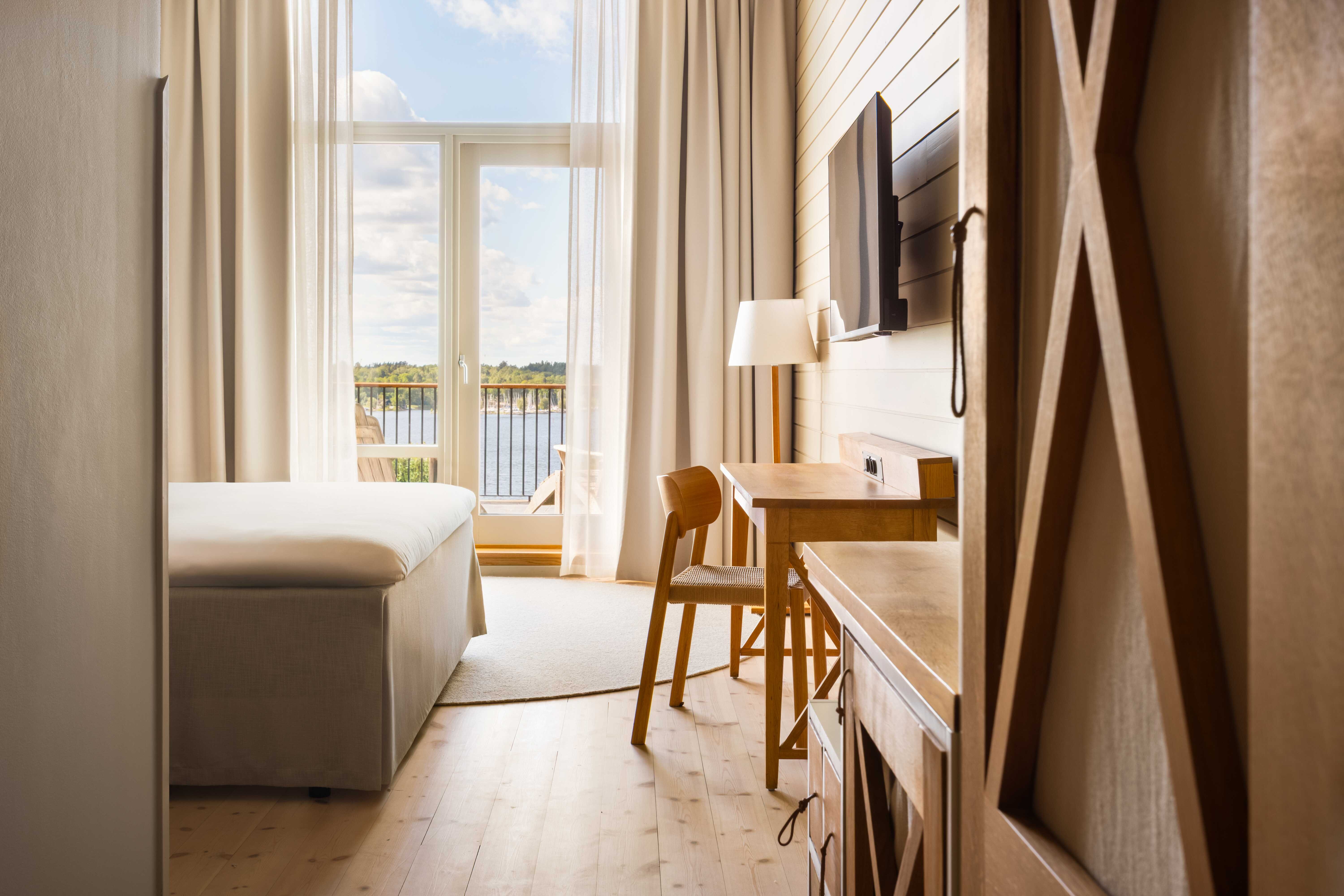 J Hotel Stockholm 33/65
