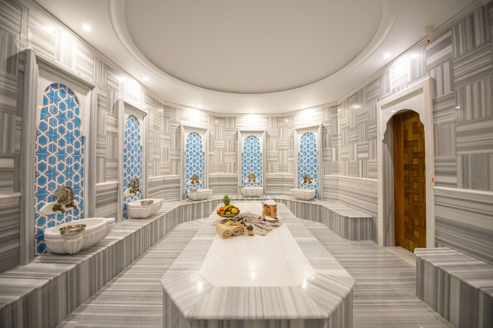 Crowne Plaza Ankara, an IHG Hotel 22/48