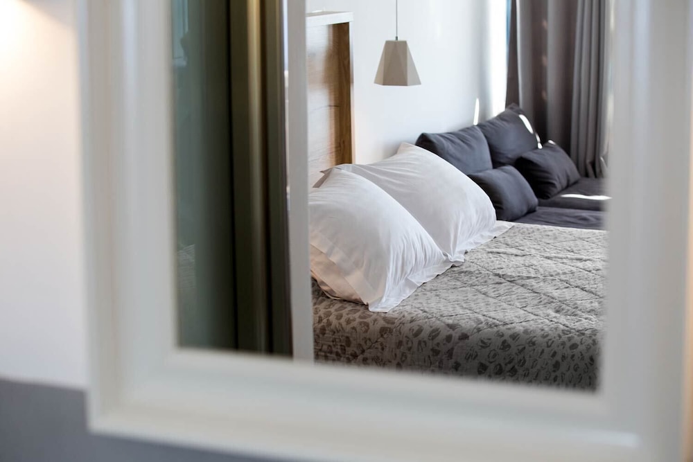 Afroessa A Class Hotel 34/76