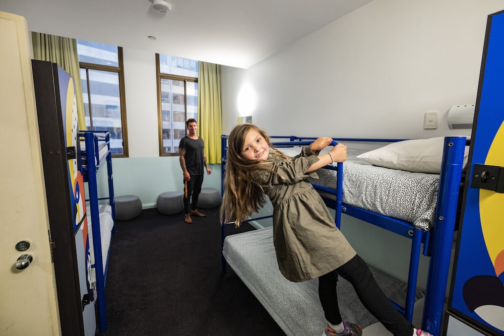 YHA Sydney Central 19/32