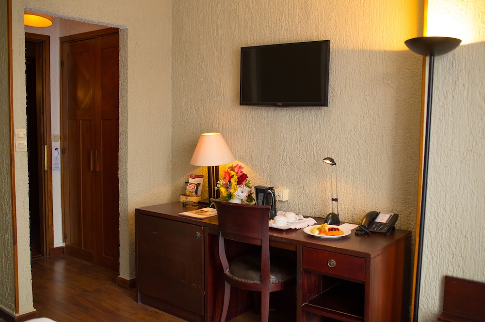 Hotel Colbert Spa Casino 66/75