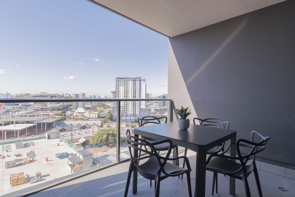 Kingstreet Residences 37/40