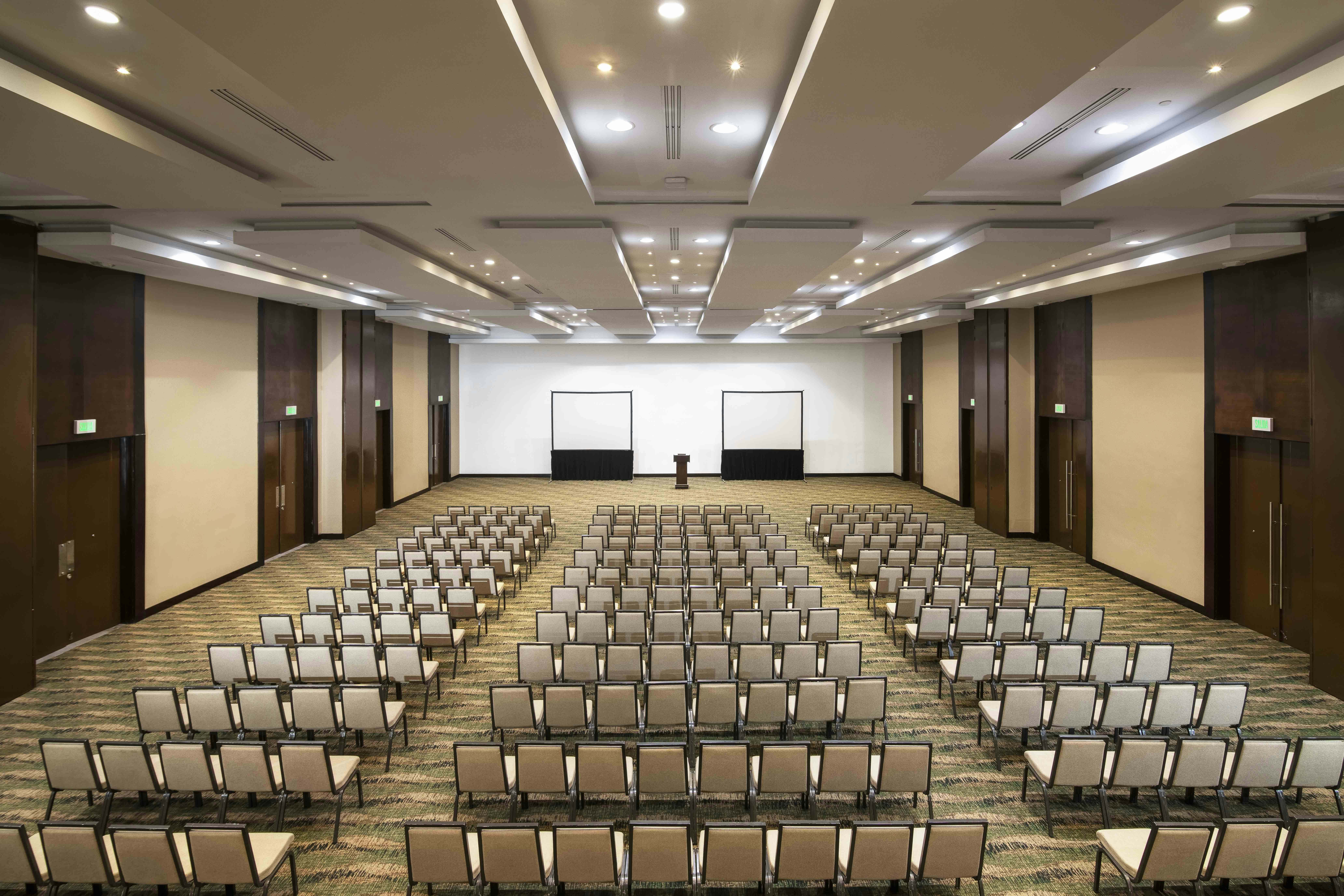 Embassy Suites By Hilton Santo Domingo 37/50
