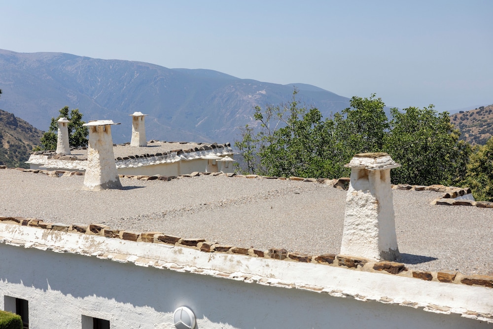 Villa Turistica de Bubion 50/57