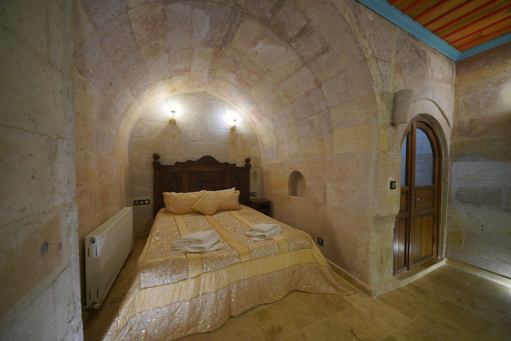 Travel Inn Cave Hotel 24/49