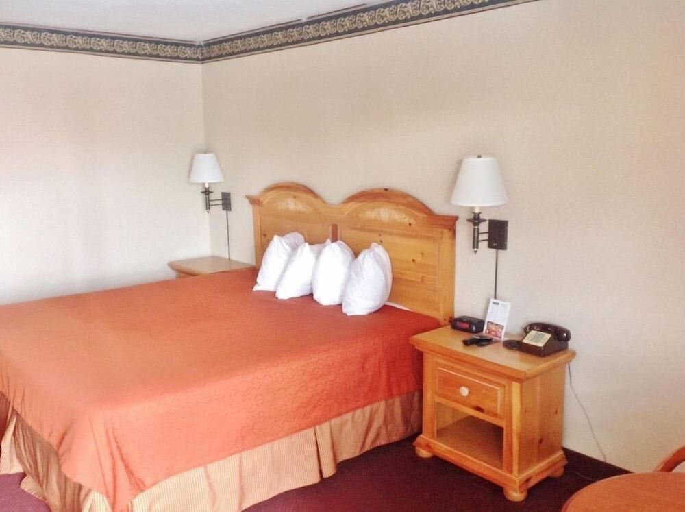 Motel6 Clarksville, TN 43/57