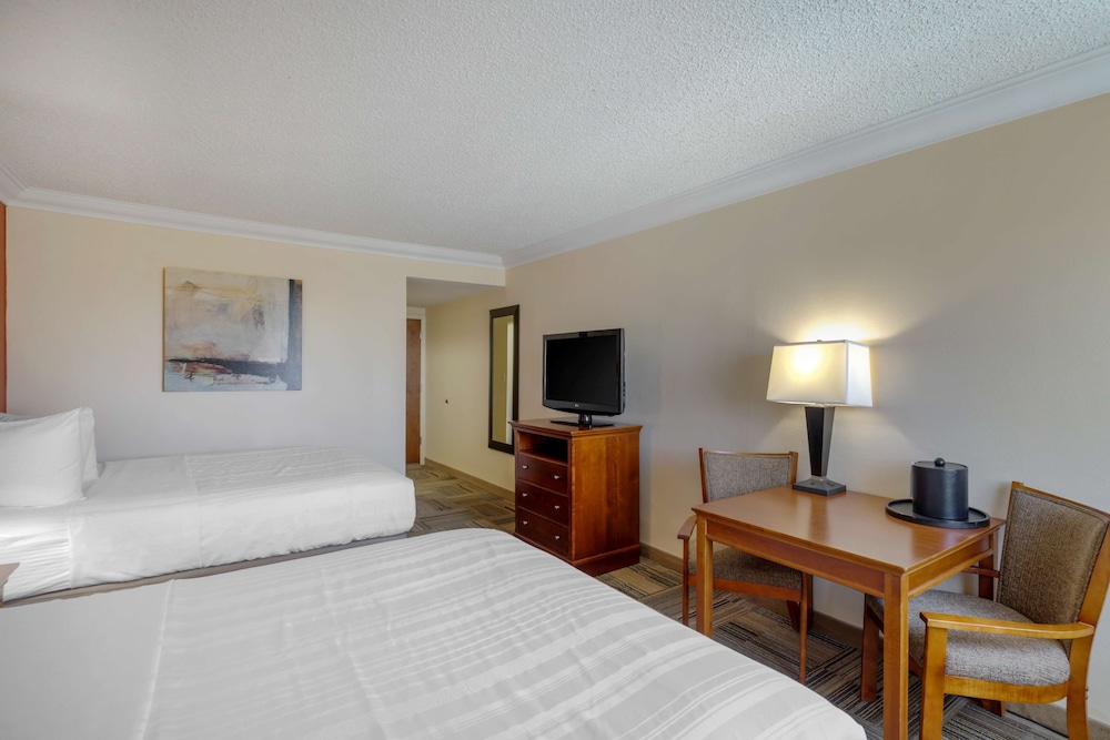 Best Western Plus Loveland Inn 15/56