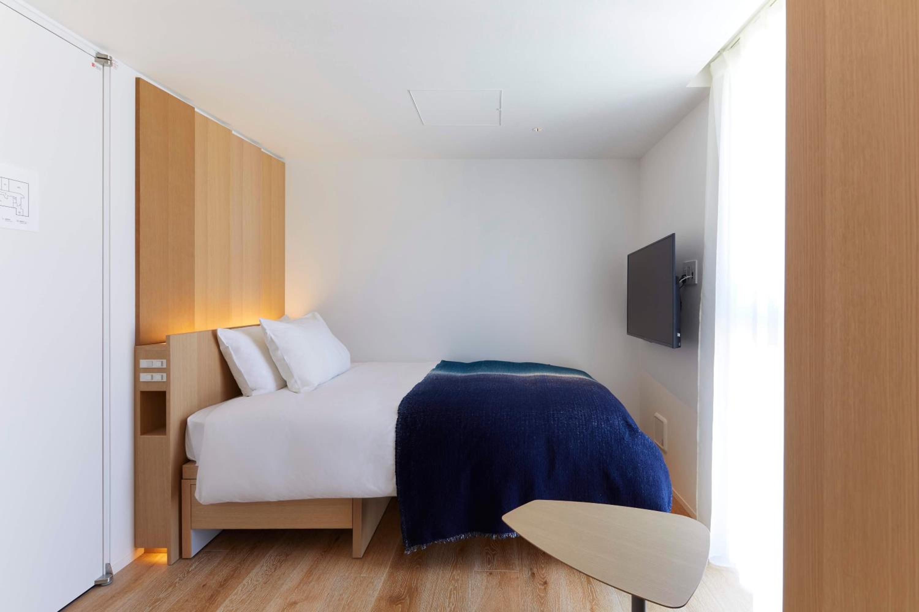 Semi Room, Standard, Double Bed