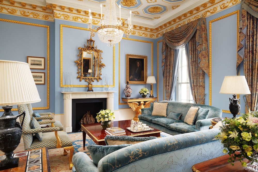 The Lanesborough 49/81