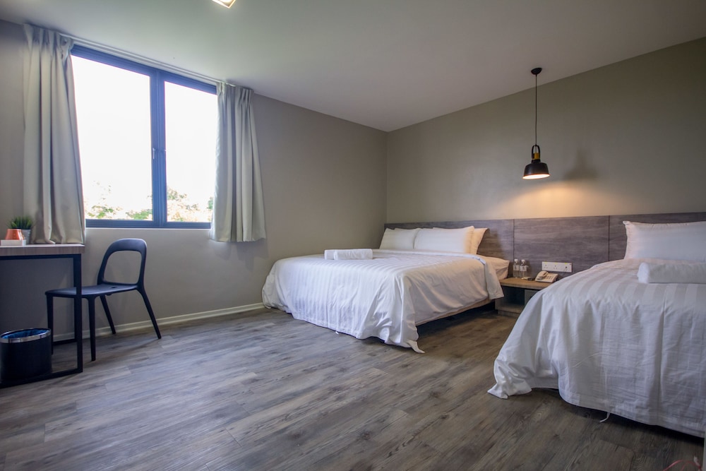 Chariton Hotel Alma 19/41