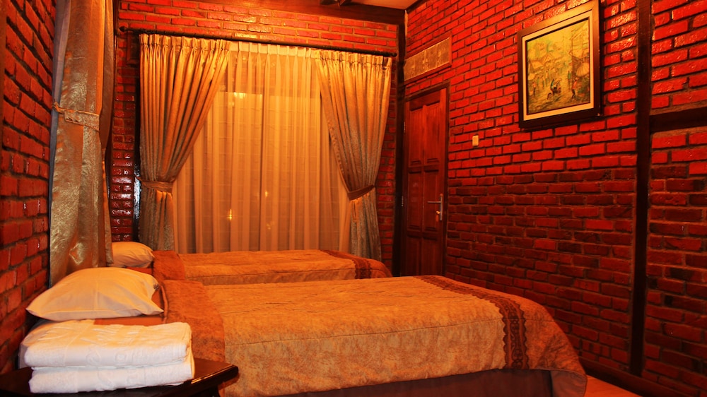 Jambuluwuk Convention Hall And Resort Puncak 27/56