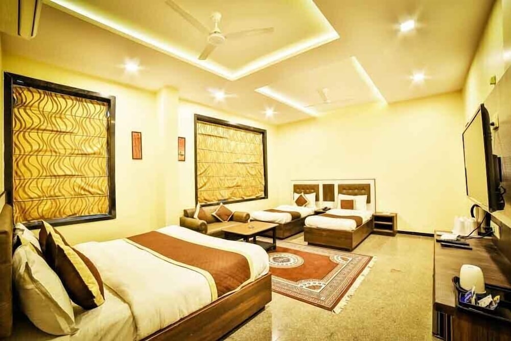 Royal View Hotel 15/30