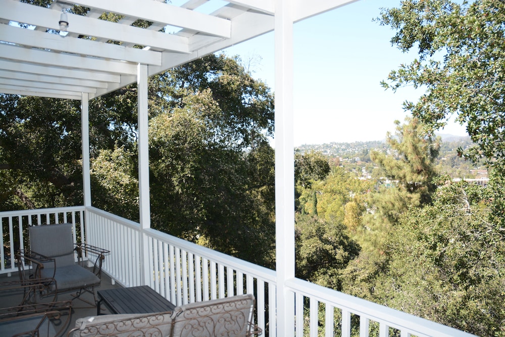 Arroyo Vista Inn 60/72