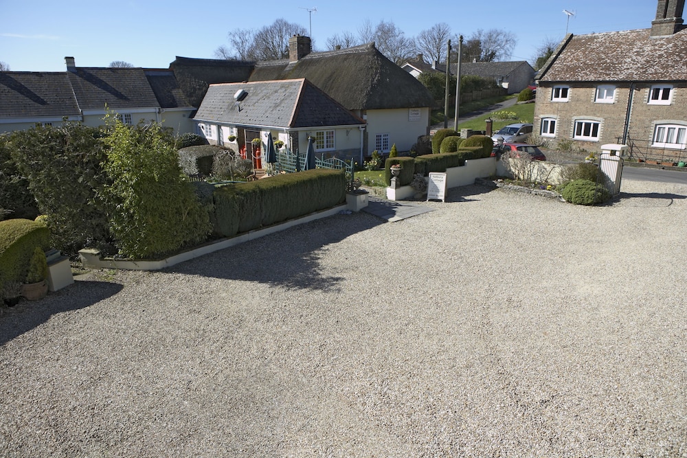 Yalbury Cottage 23/30