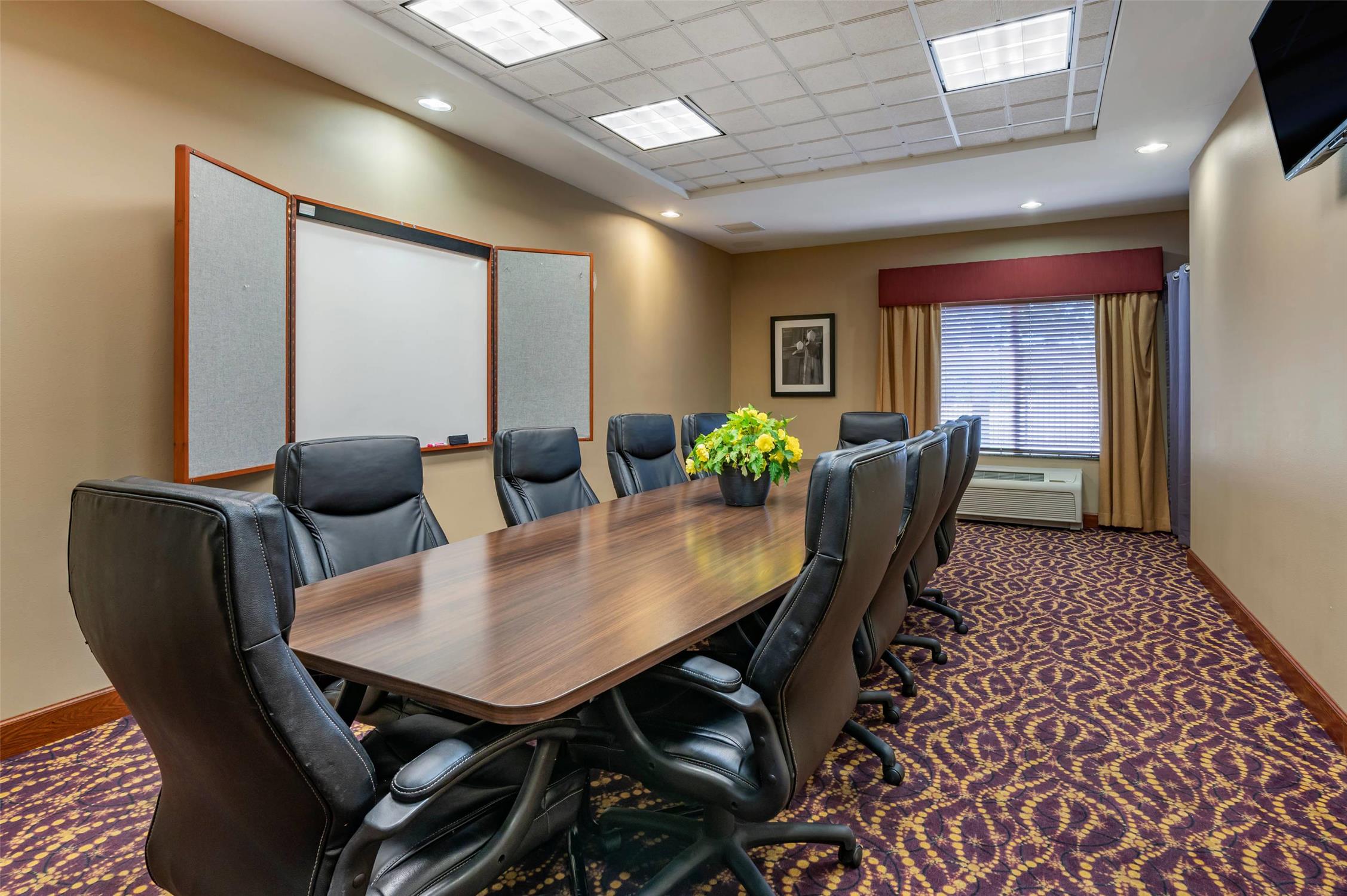 Comfort Suites Urbana Champaign University Area 10/19