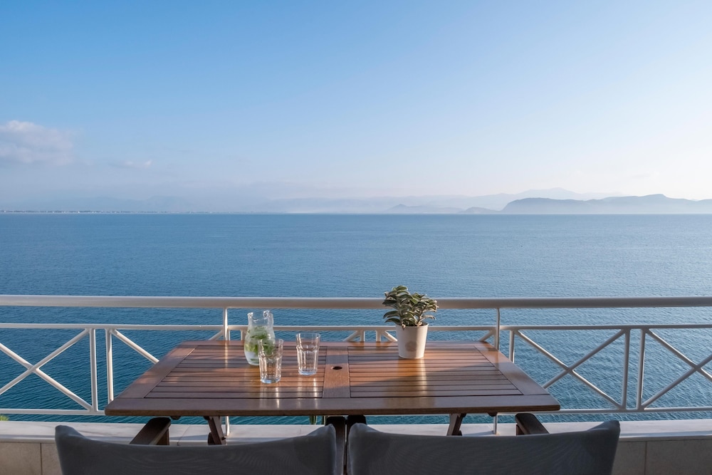 MELI APARTMENTS & VILLAS 35/50