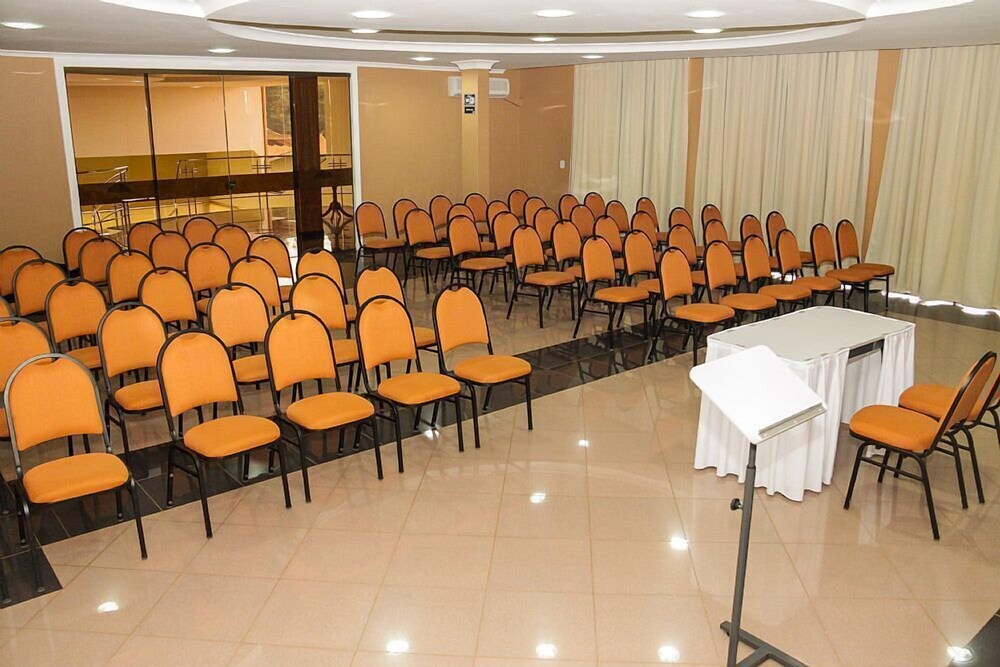 Hotel Lago Dourado 50/64
