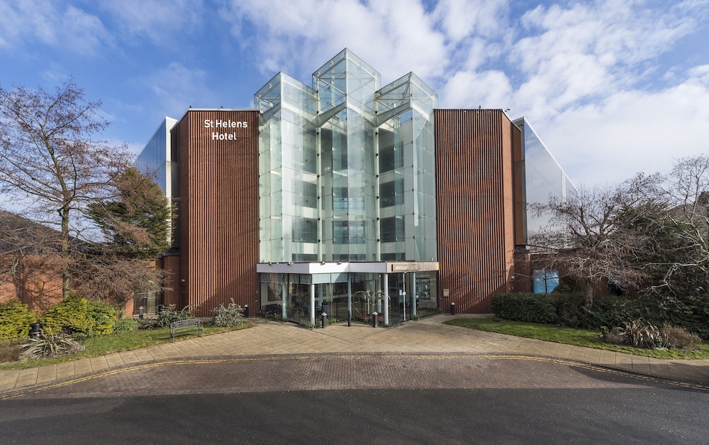 Mercure St Helens 4/50