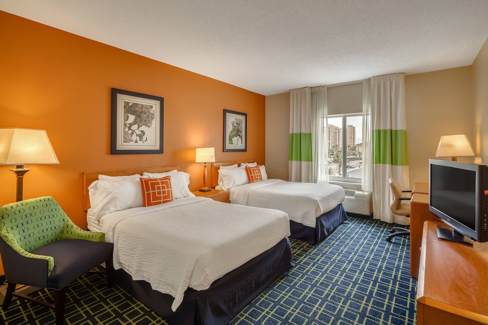Fairfield Inn and Suites Jacksonville Beach 23/54