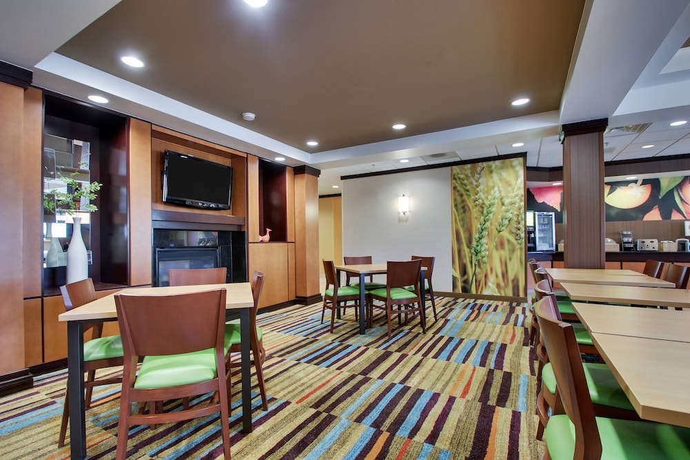 Fairfield Inn Suites By Marriott Ottawa Starved Rock Area 11/46