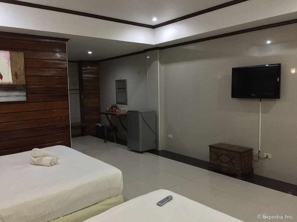 Dumaluan Beach Resort 9/35