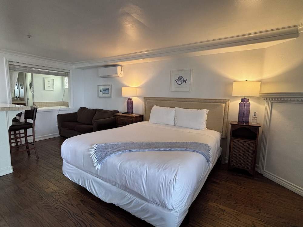 Casita, King Bed, Casa Tropicana 4/10