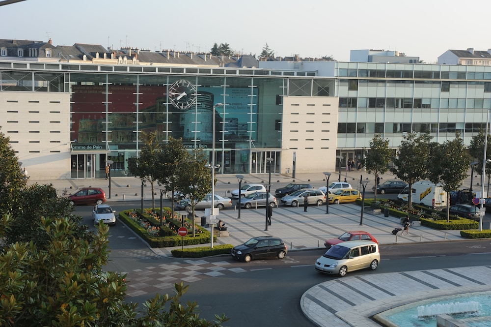 Grand Hotel de la Gare 44/51