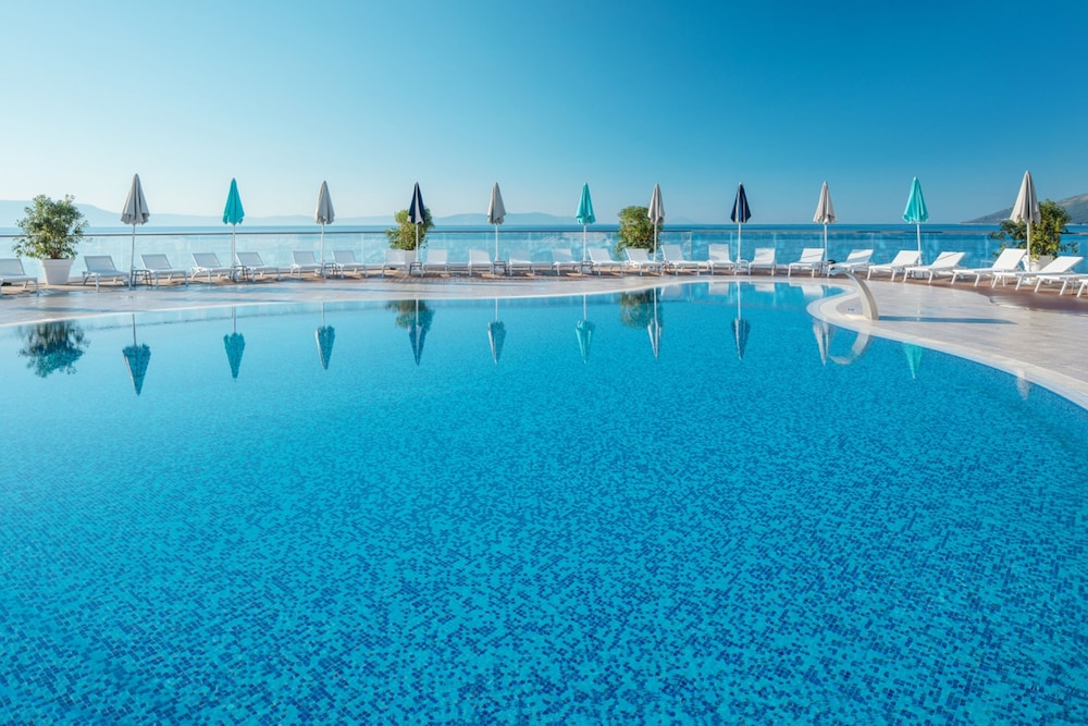 Valamar Bellevue Resort 50/56