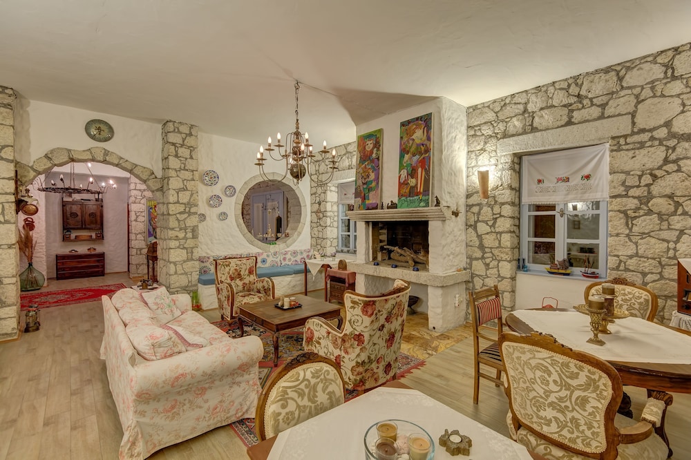 Lale Lodge Hotel 32/43