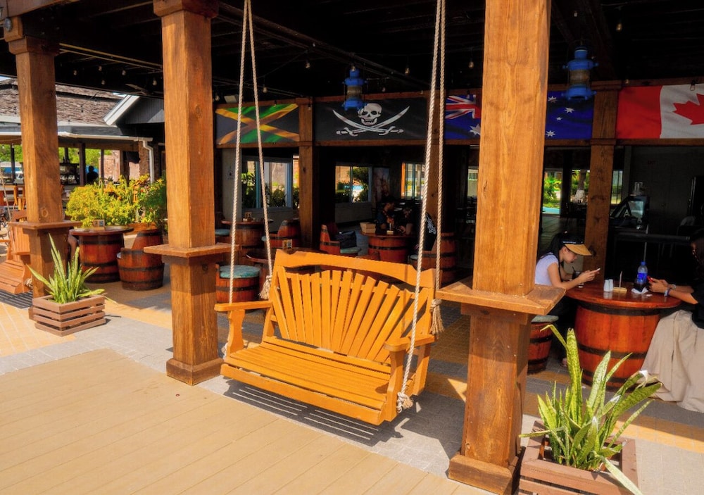 The Grand Port Royal Hotel Ex Morgans Harbour Hotel Marina Port Royal 7/55