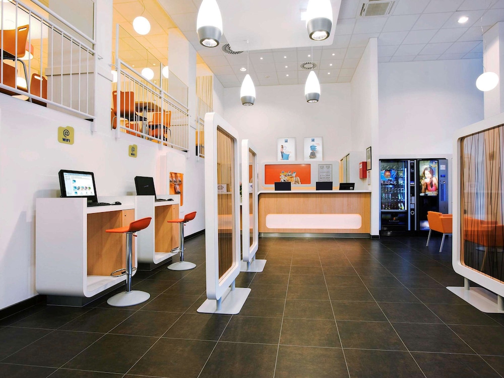 Ibis Budget Gennevilliers Asnieres 12/64