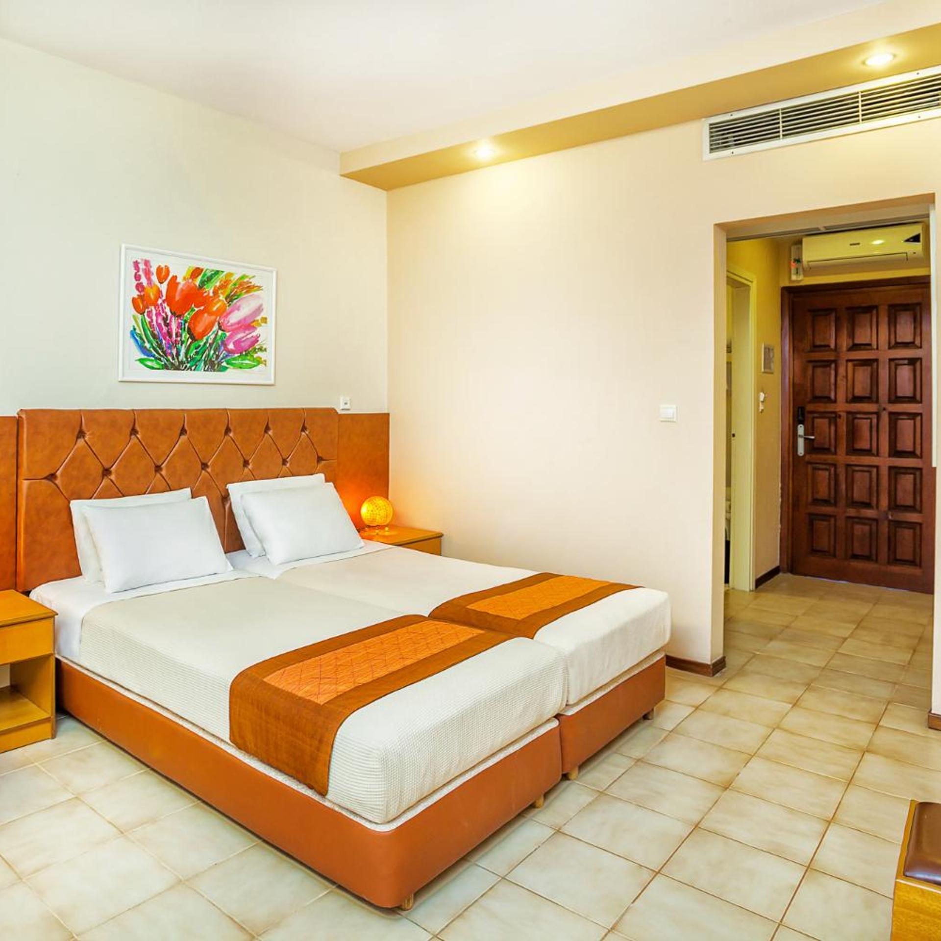 SUPERIOR, DOUBLE BED, GARDEN VIEW