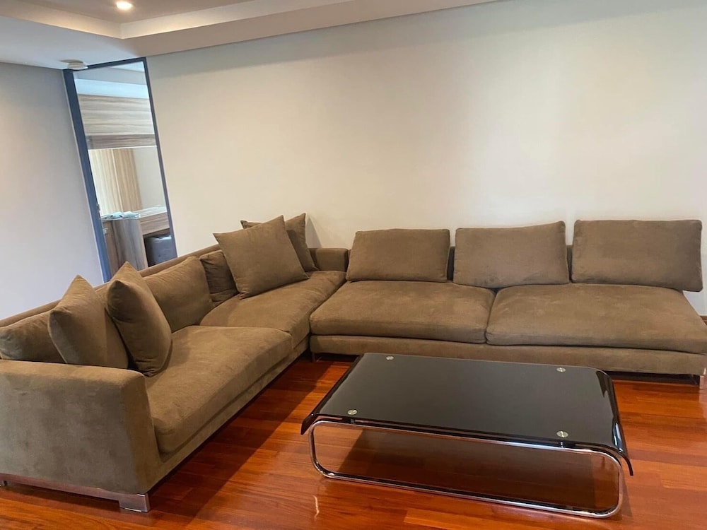 ViVi Avenue Thonglor 24/36