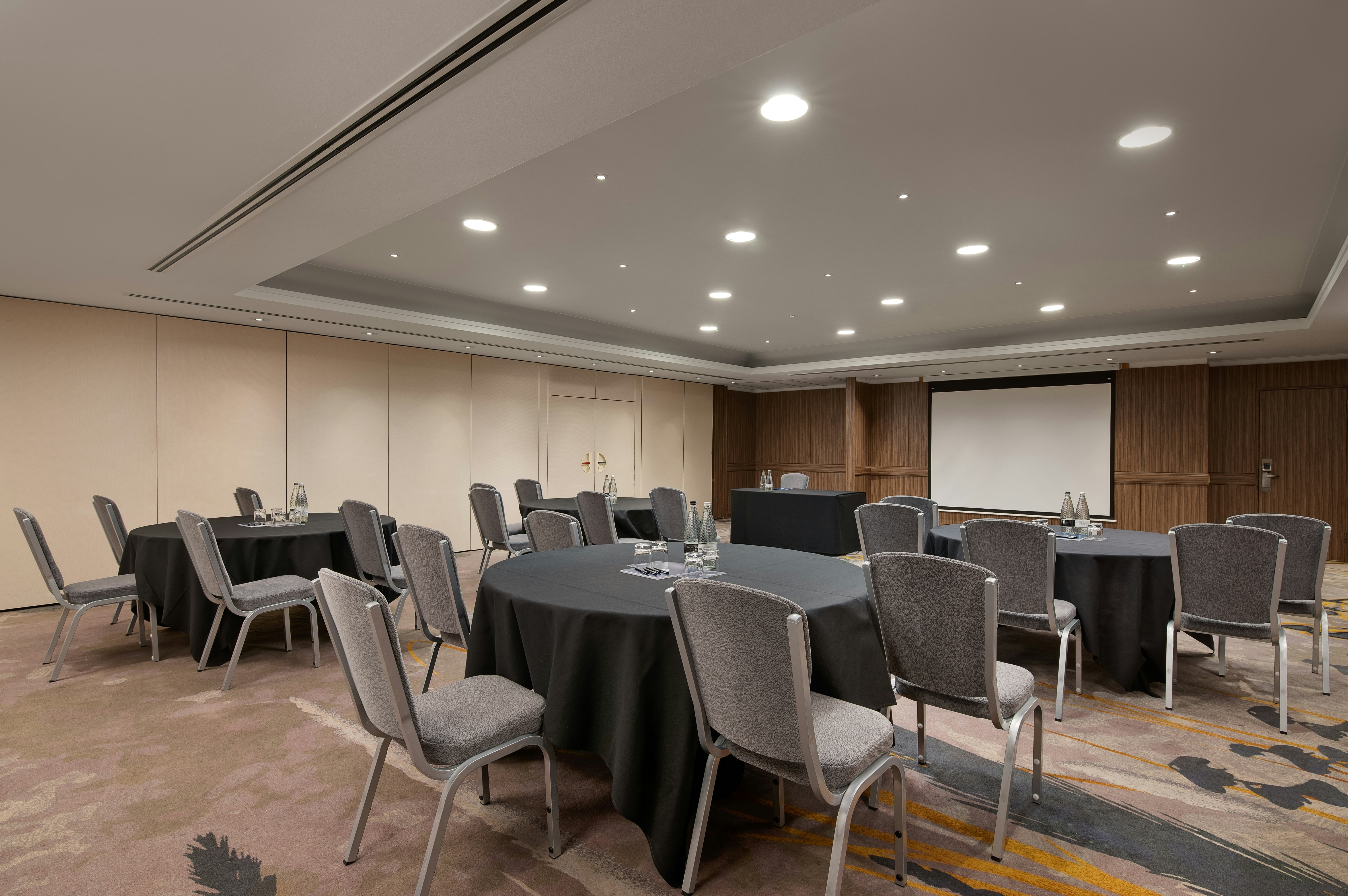 Hilton London Kensington 67/80