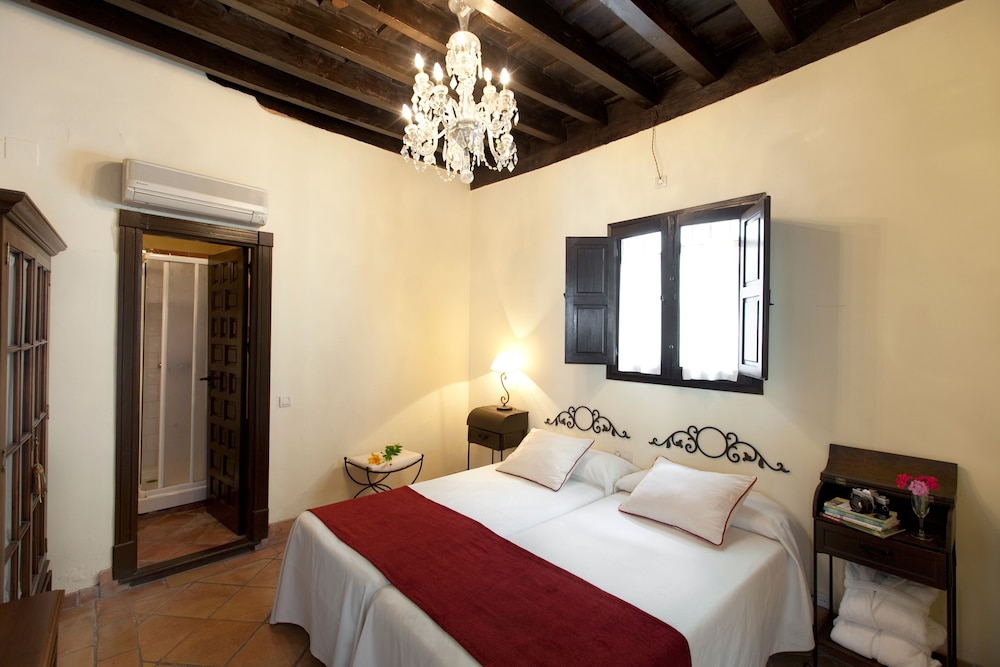 Casa Del Capitel Nazari 23/70
