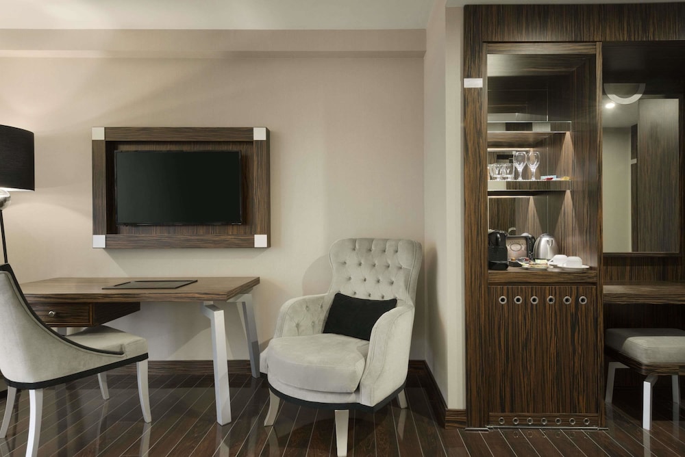 Ramada Hotel & Suites by Wyndham Istanbul Sisli 45/51