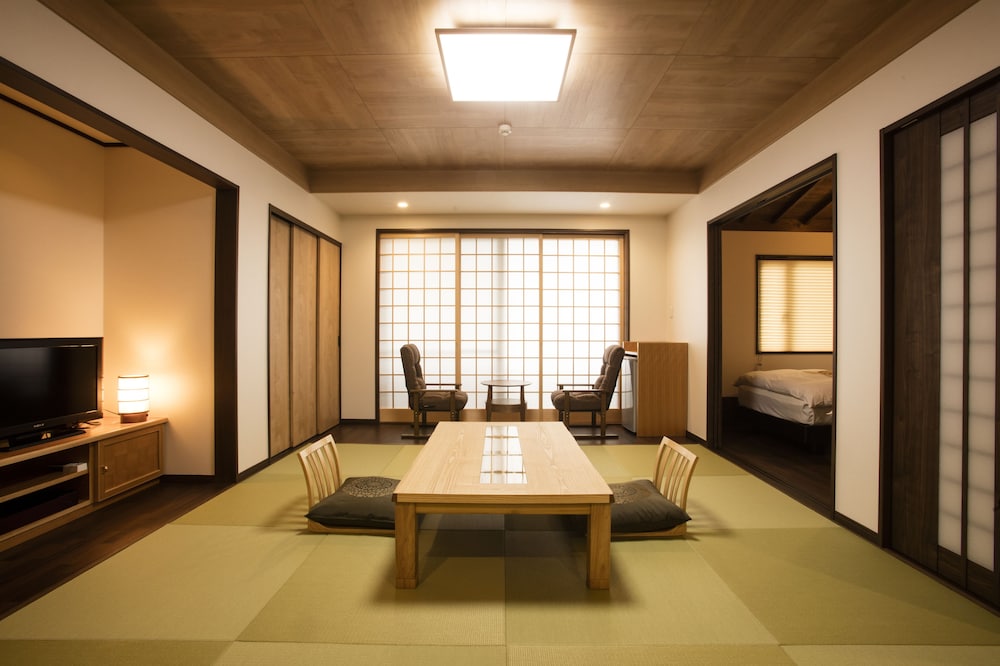 Ryokan Mebaeso 56/62