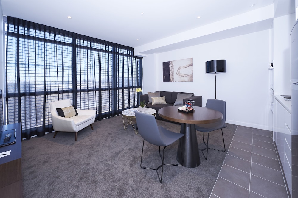 Silkari Suites Chatswood 46/65
