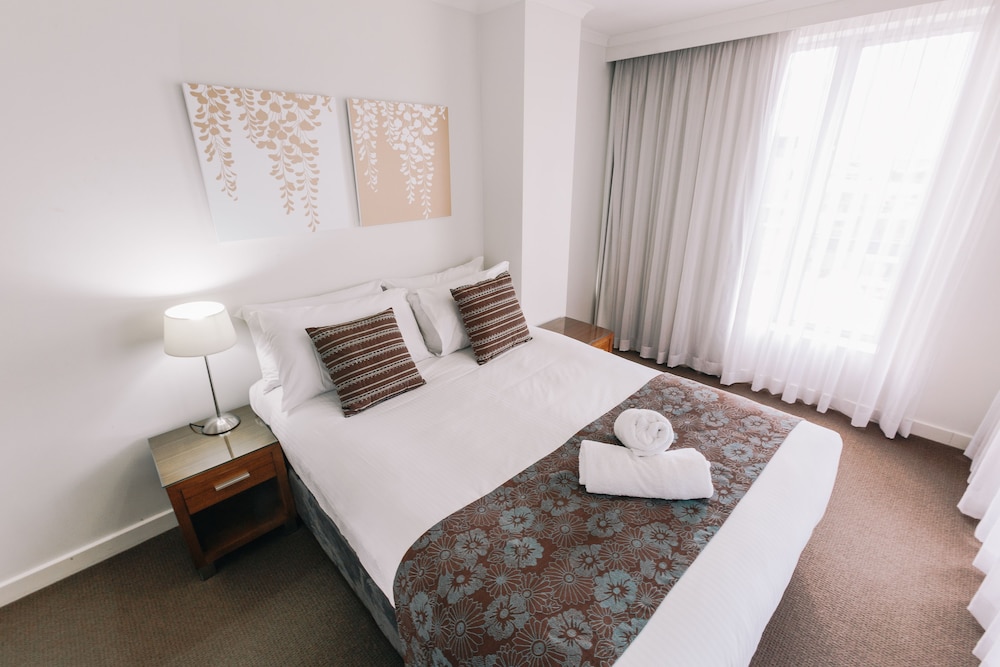 1 BEDROOM, APARTMENT