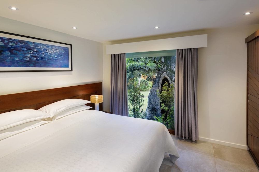 Sheraton Resort & Spa Tokoriki Island Fiji 15/80