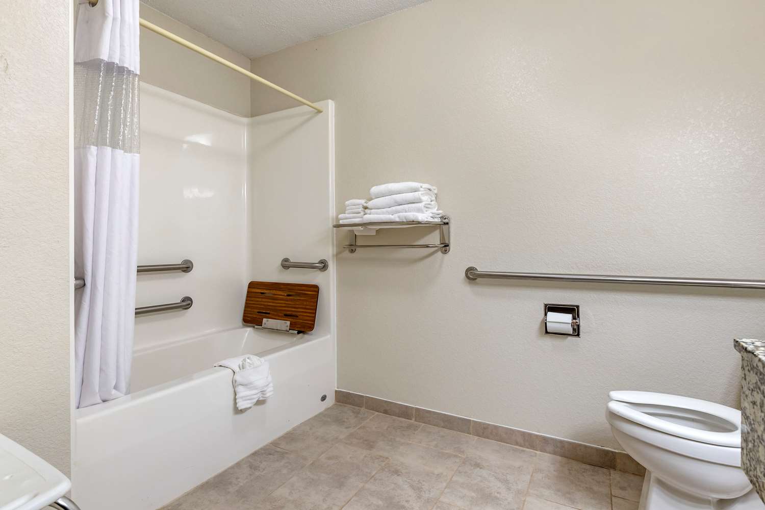 Quality Inn Creston 22/24