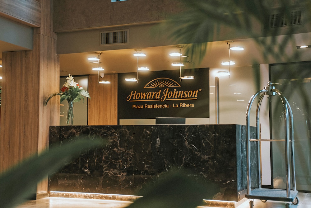 Howard Johnson by Wyndham Resistencia La Ribera 8/48