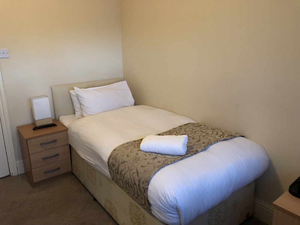 Gatwick Inn 27/53