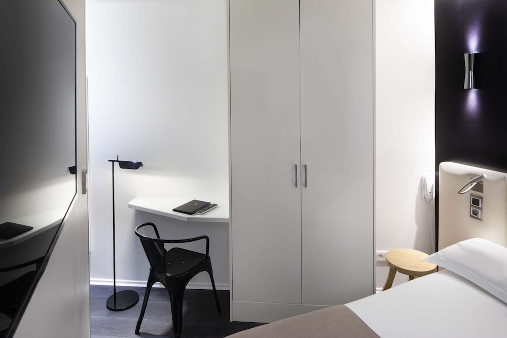 Hotel Montparnasse Saint Germain 15/76