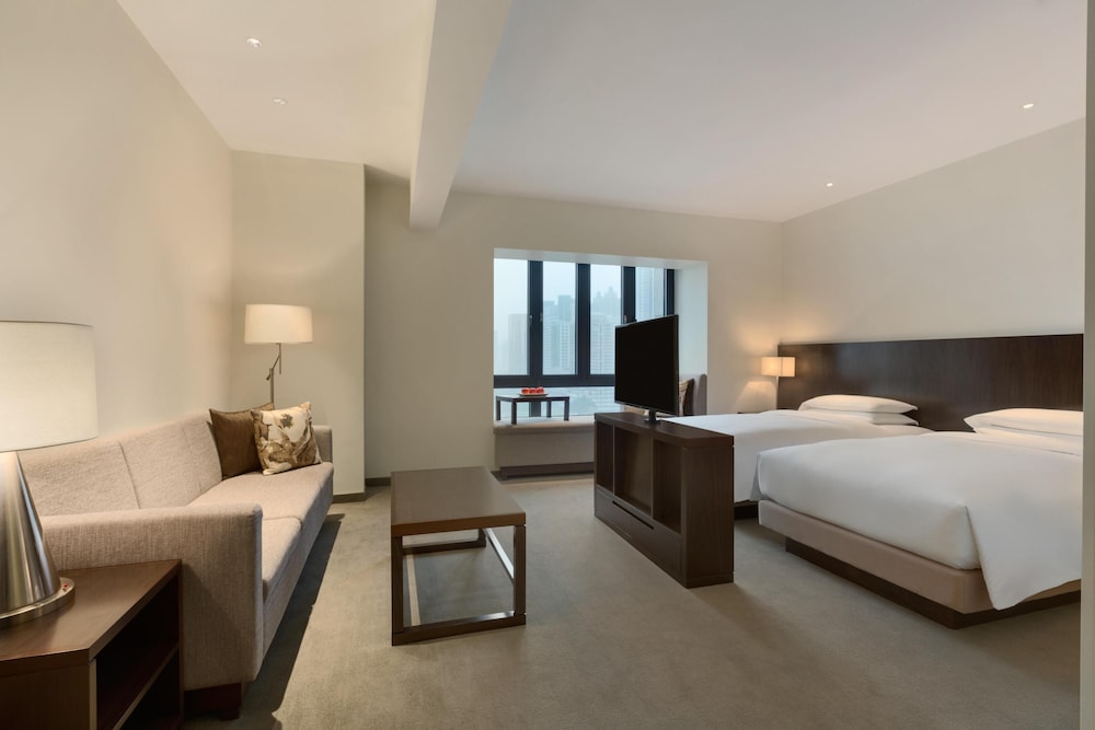 Hyatt Place Shenzhen Dongmen 24/79