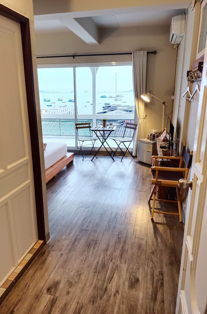 Sattahiptale Boutique Guest House & Hostel 27/50
