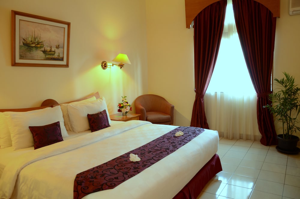 The Royale Krakatau Hotel 13/50