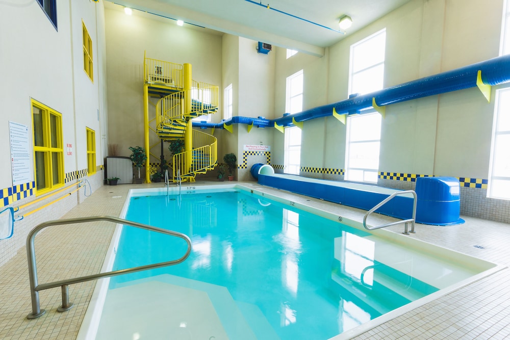 Redwood Inn Suites Grande Prairie 5/61