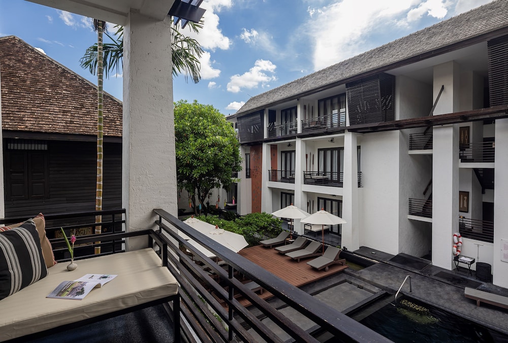 U Chiang Mai 46/50